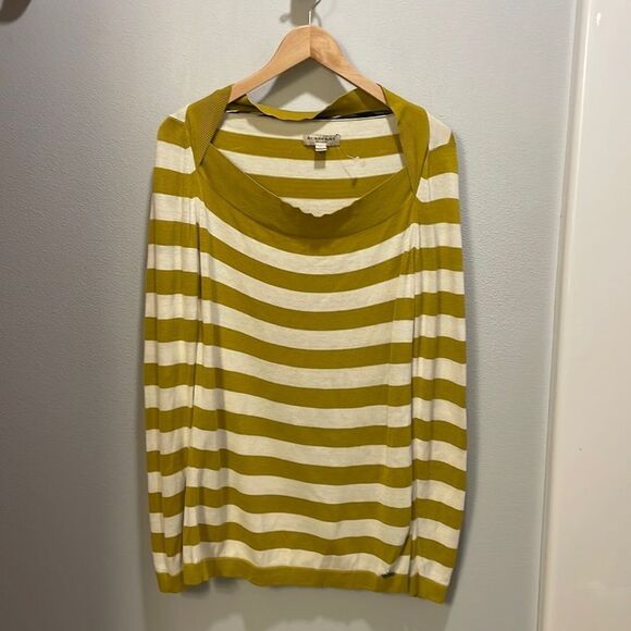 Burberry woman’s Marigold sweater